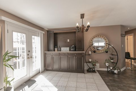 Photo 12 at 55 MARSELLUS Drive, Holly, Barrie