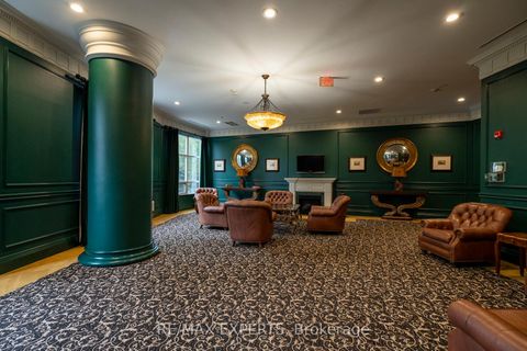 Photo 22 at 515 - 9225 Jane Street, Maple, Vaughan