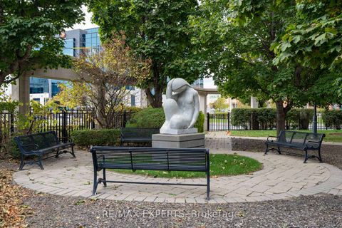 Photo 31 at 515 - 9225 Jane Street, Maple, Vaughan