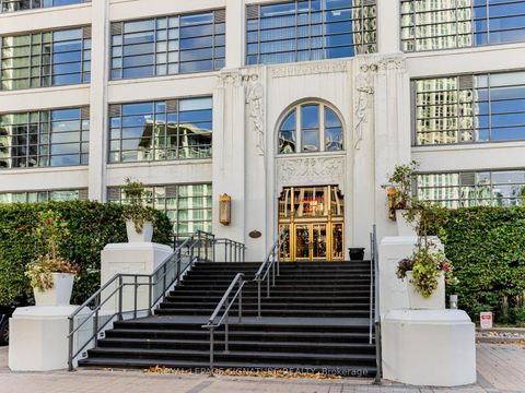 Photo 1 at 223 - 637 Lake Shore Boulevard W, Niagara, Toronto