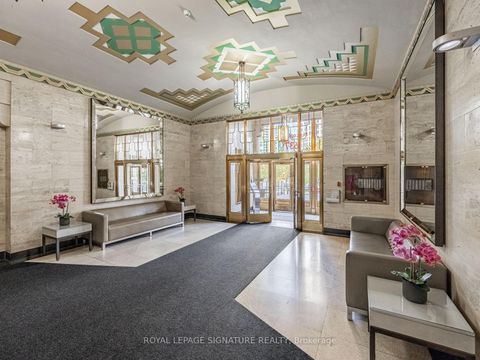 Photo 4 at 223 - 637 Lake Shore Boulevard W, Niagara, Toronto