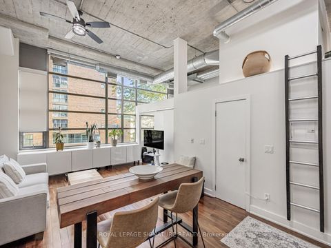 Photo 11 at 223 - 637 Lake Shore Boulevard W, Niagara, Toronto