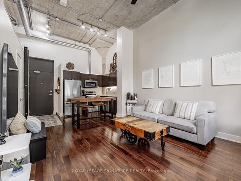 Photo 15 at 223 - 637 Lake Shore Boulevard W, Niagara, Toronto