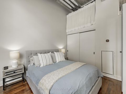 Photo 21 at 223 - 637 Lake Shore Boulevard W, Niagara, Toronto