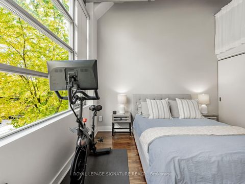 Photo 22 at 223 - 637 Lake Shore Boulevard W, Niagara, Toronto