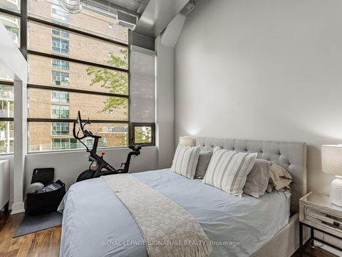 Photo 23 at 223 - 637 Lake Shore Boulevard W, Niagara, Toronto