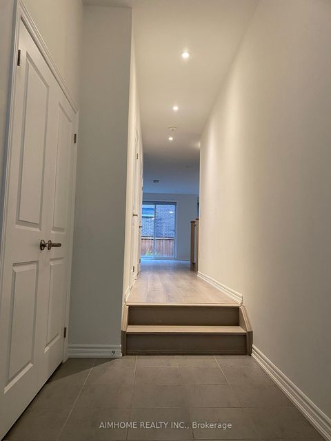 Photo 4 at 168 Tempel Street, Rural Richmond Hill, Richmond Hill