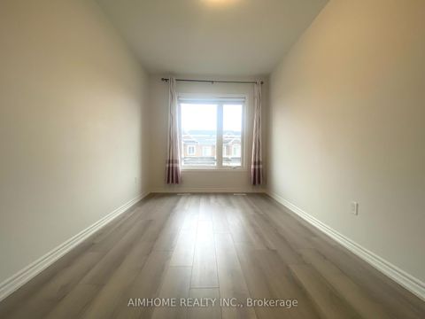 Photo 8 at 168 Tempel Street, Rural Richmond Hill, Richmond Hill