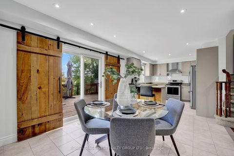 Photo 5 at 272 Wildberry Crescent, Vellore Village, Vaughan