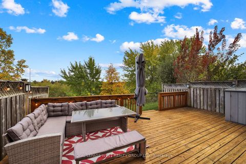 Photo 13 at 272 Wildberry Crescent, Vellore Village, Vaughan