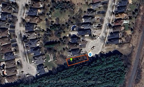 Photo 5 at 119 Stemmle Drive, Aurora Highlands, Aurora