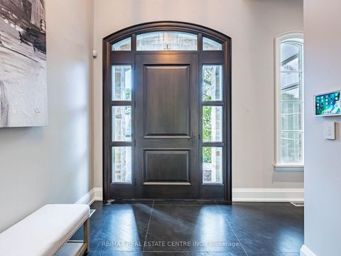 Photo 3 at 122 Wimbleton Road, Humber Valley, Toronto