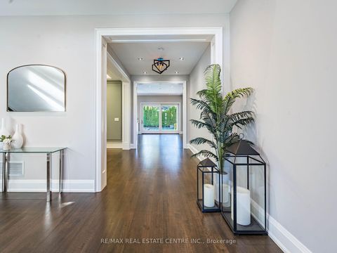 Photo 4 at 122 Wimbleton Road, Humber Valley, Toronto