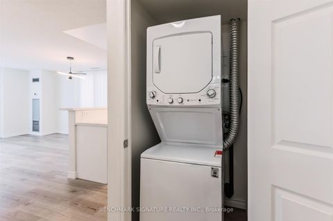 Photo 7 at 201 - 20 Olive Avenue, Willowdale East, Toronto