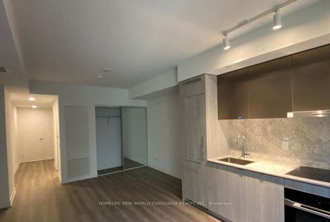 Photo 5 at 911 - 771 Yonge Street, Moore Park, Toronto