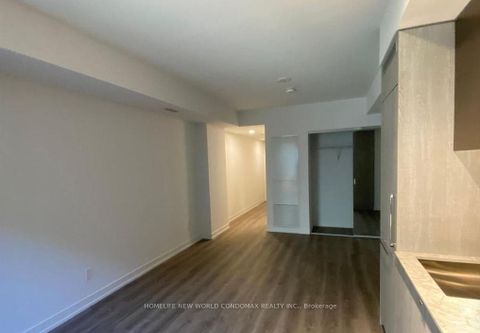 Photo 11 at 911 - 771 Yonge Street, Moore Park, Toronto