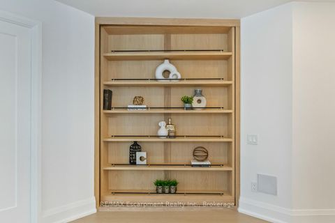 Photo 6 at 103 - 40 Old Mill Road, QE Queen Elizabeth, Oakville