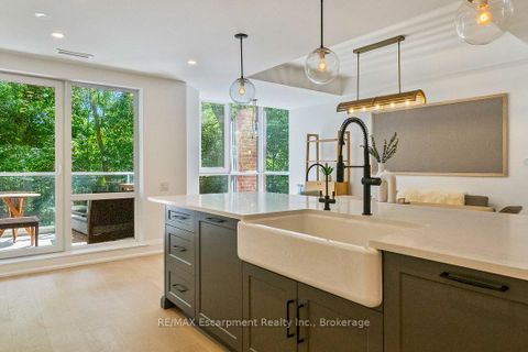 Photo 9 at 103 - 40 Old Mill Road, QE Queen Elizabeth, Oakville