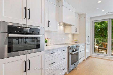 Photo 11 at 103 - 40 Old Mill Road, QE Queen Elizabeth, Oakville