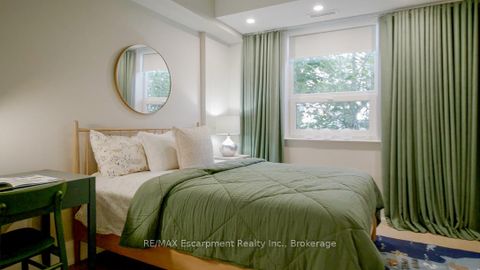 Photo 32 at 103 - 40 Old Mill Road, QE Queen Elizabeth, Oakville