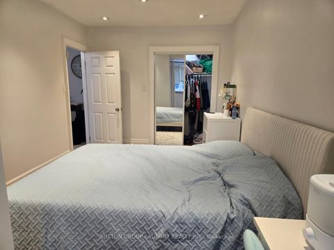 Photo 7 at 104 - 2615 KEELE Street, Maple Leaf, Toronto