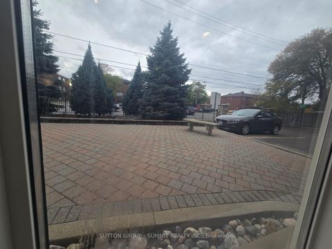 Photo 13 at 104 - 2615 KEELE Street, Maple Leaf, Toronto