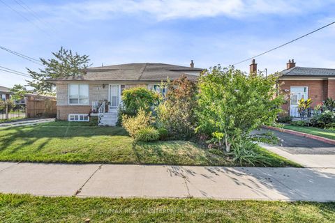 Photo 1 at 79 Watney Crescent, Jane Heights, Toronto