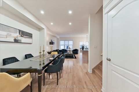 Photo 6 at 7 Buttonbush Lane, Oak Ridges Lake Wilcox, Richmond Hill