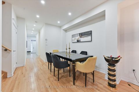 Photo 7 at 7 Buttonbush Lane, Oak Ridges Lake Wilcox, Richmond Hill