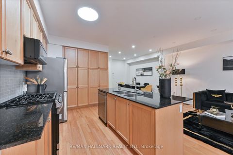 Photo 14 at 7 Buttonbush Lane, Oak Ridges Lake Wilcox, Richmond Hill