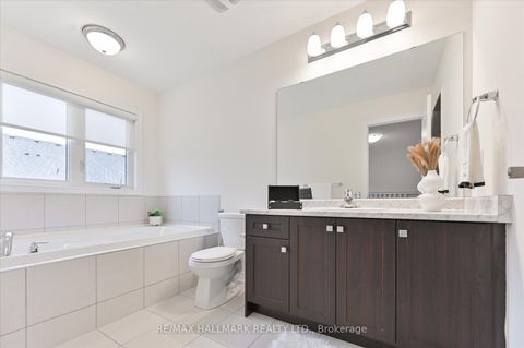 Photo 27 at 7 Buttonbush Lane, Oak Ridges Lake Wilcox, Richmond Hill