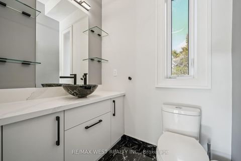 Photo 7 at 48 Arrowsmith Avenue, Amesbury, Toronto