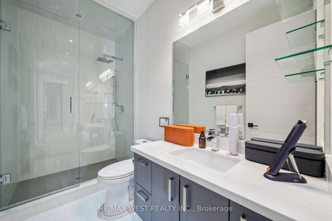 Photo 12 at 48 Arrowsmith Avenue, Amesbury, Toronto