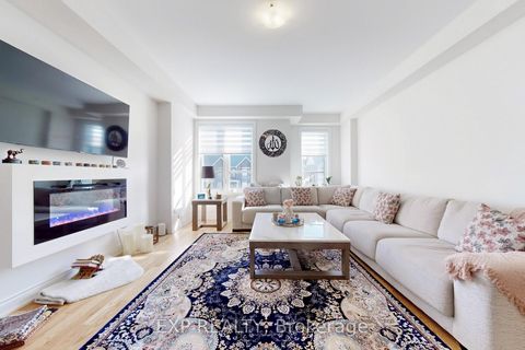 Photo 3 at 3227 Sixth Line, GO Glenorchy, Oakville