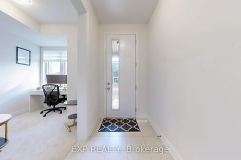 Photo 17 at 3227 Sixth Line, GO Glenorchy, Oakville