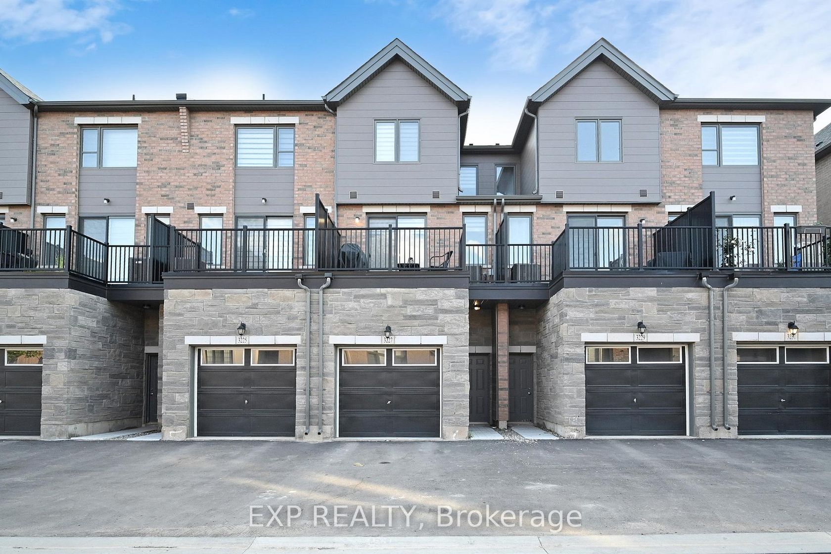 3227 Sixth Line, GO Glenorchy, Oakville 