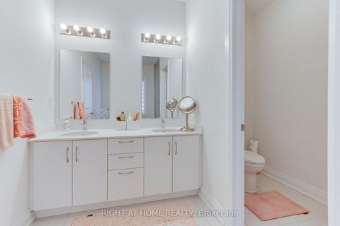 Photo 30 at 9 Backhouse Drive, Rural Richmond Hill, Richmond Hill