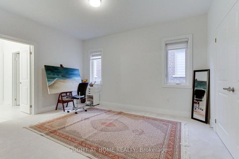 Photo 38 at 9 Backhouse Drive, Rural Richmond Hill, Richmond Hill