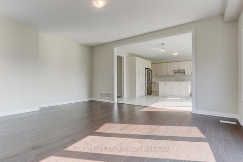 Photo 7 at 1580 Sharpe Street, Rural Innisfil, Innisfil