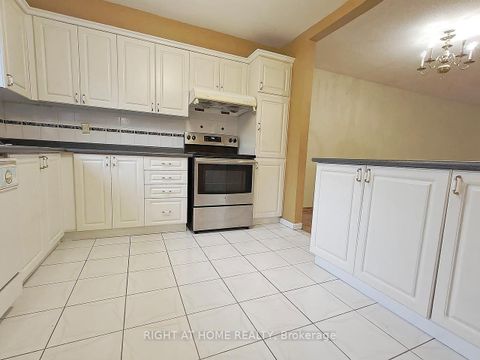 Photo 5 at 61 - 15 Brimwood Boulevard, Agincourt North, Toronto