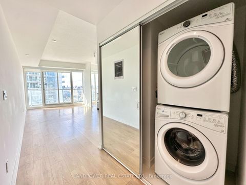 Photo 2 at 3502 - 115 McMahon Drive, Bayview Village, Toronto