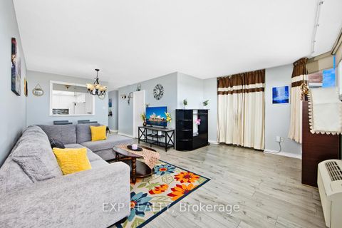 Photo 6 at 1111 - 121 Ling Road, West Hill, Toronto