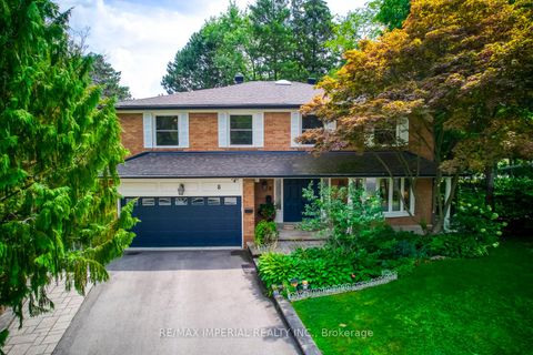 Photo 5 at 8 Medalist Road, Windfields, Toronto