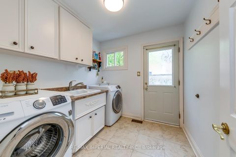 Photo 24 at 8 Medalist Road, Windfields, Toronto