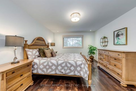 Photo 34 at 8 Medalist Road, Windfields, Toronto