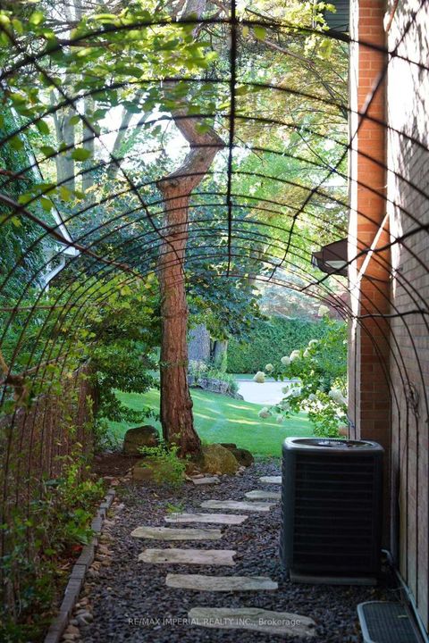 Photo 49 at 8 Medalist Road, Windfields, Toronto