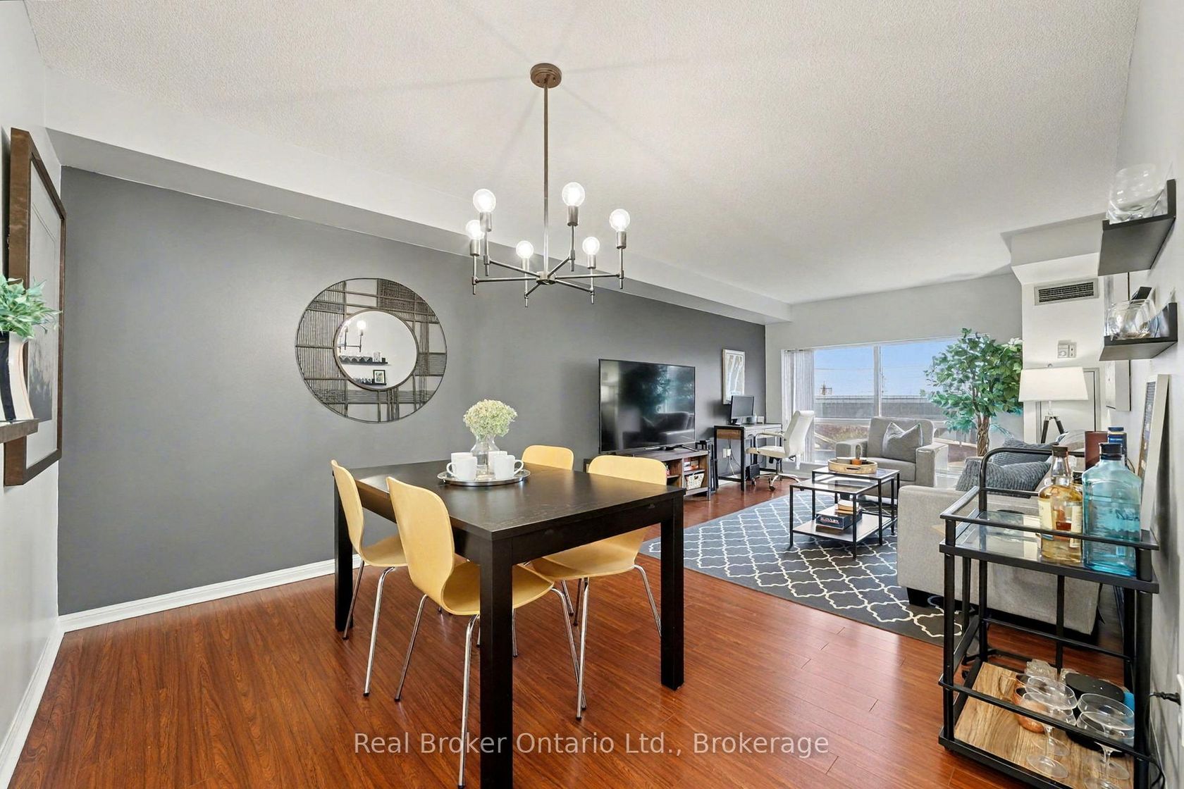 309 - 101 SUBWAY Crescent, City Centre West, Toronto  by Loree Meneguzzi Real Estate 309 - 101 SUBWAY Crescent, City Centre West, Toronto