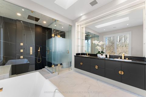 Photo 24 at 20 Tobruk Crescent, Newtonbrook East, Toronto