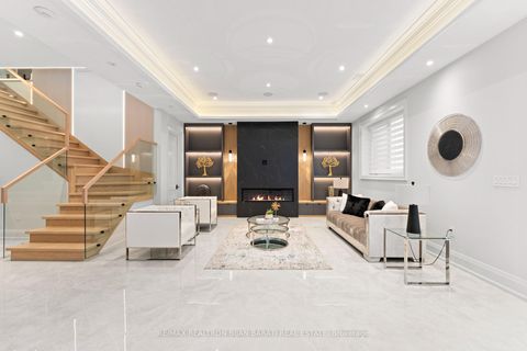 Photo 32 at 20 Tobruk Crescent, Newtonbrook East, Toronto