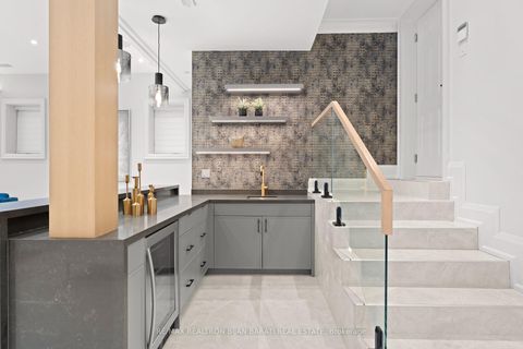 Photo 33 at 20 Tobruk Crescent, Newtonbrook East, Toronto